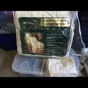 PINNACLE EUROPEAN DOWN COMFORTER